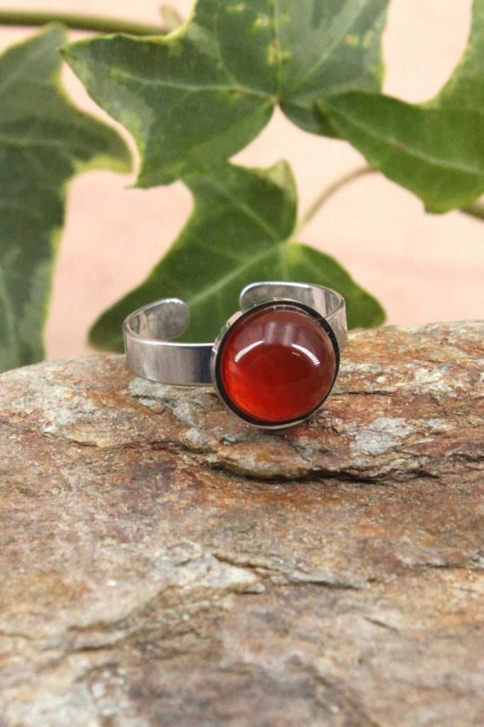 Bague sertie Cornaline 10mm en acier inoxydable