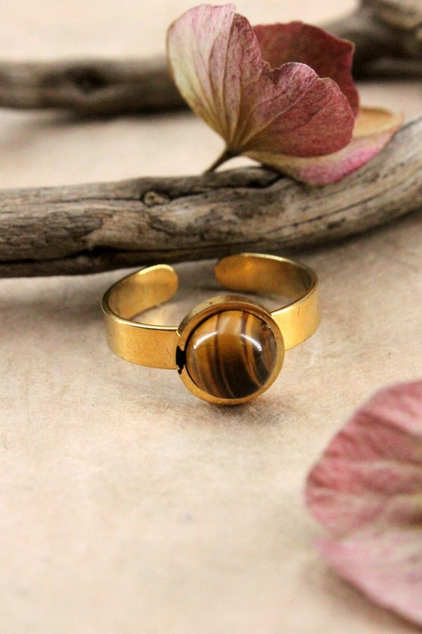 Bague sertie Œil de Tigre 8mm acier doré