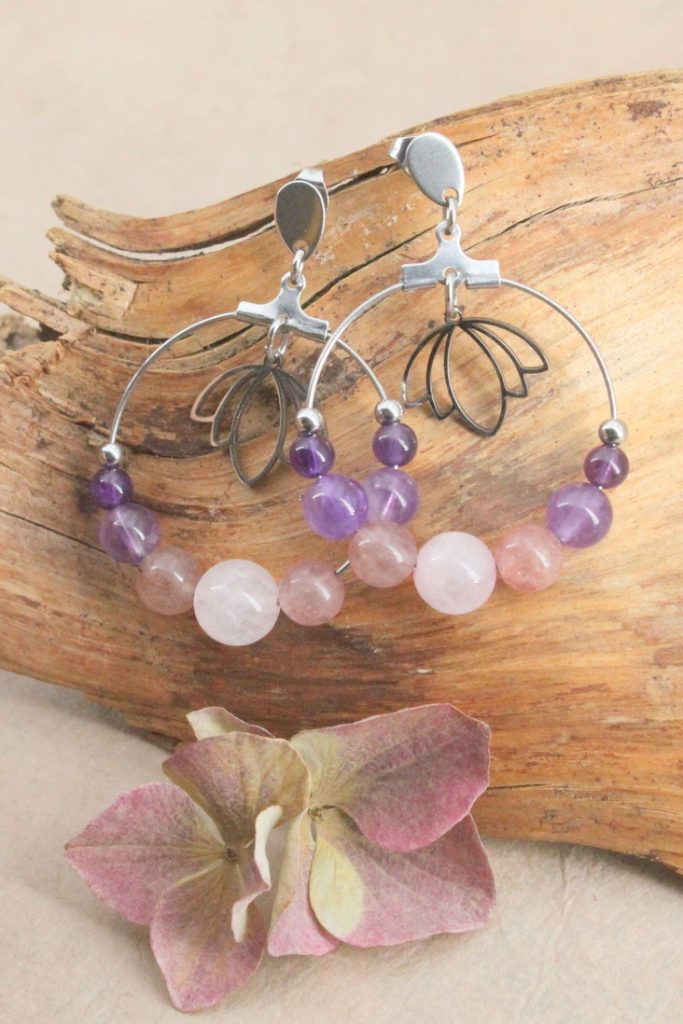 Boucles d'oreilles créoles améthyste, quartz fraise et quartz rose